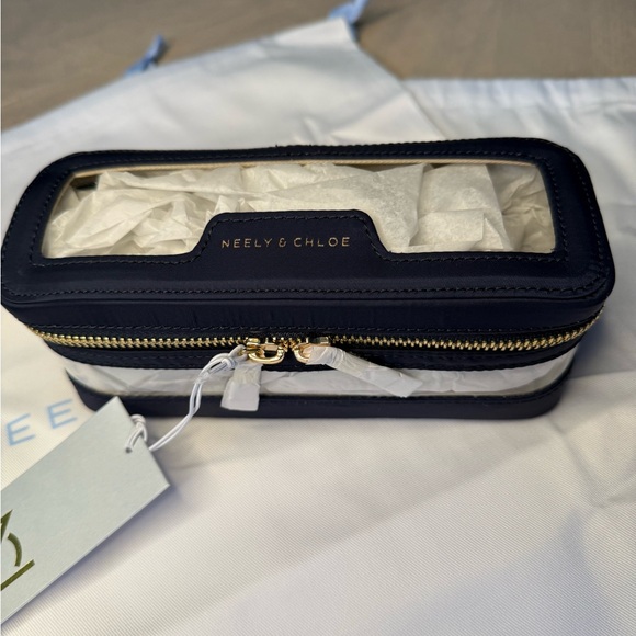 Neely & Chloe Navy stackable Cosmetic Case - Picture 6 of 10